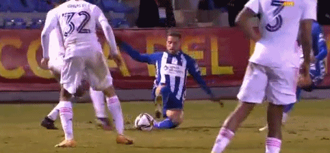 官方：多特门将迈尔续约至2027年