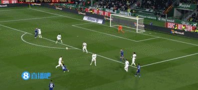 康宁汉姆半场15+7+4，超七成命中率带队领先17分