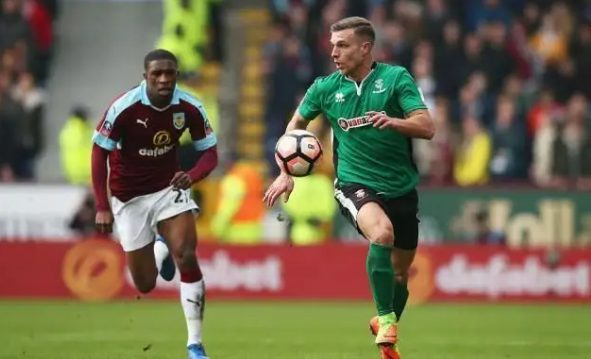 5犯离场却获主帅认可，杨瀚森首次先发4+5+2+，开拓者惨败灰熊