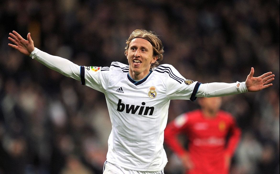 大分三神vs千叶市原首发：鲇川峻先发，卡里尼奥斯在列